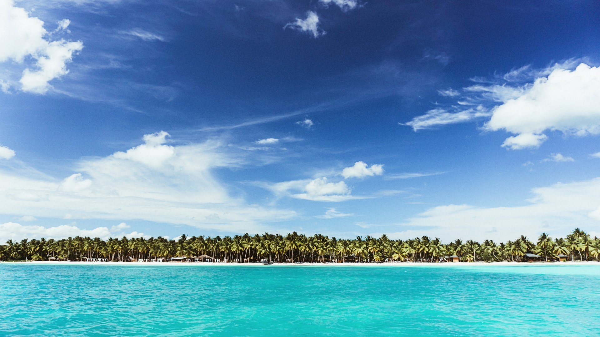 Vista de Isla Saona desde la costa Vista de Isla Saona desde la costa