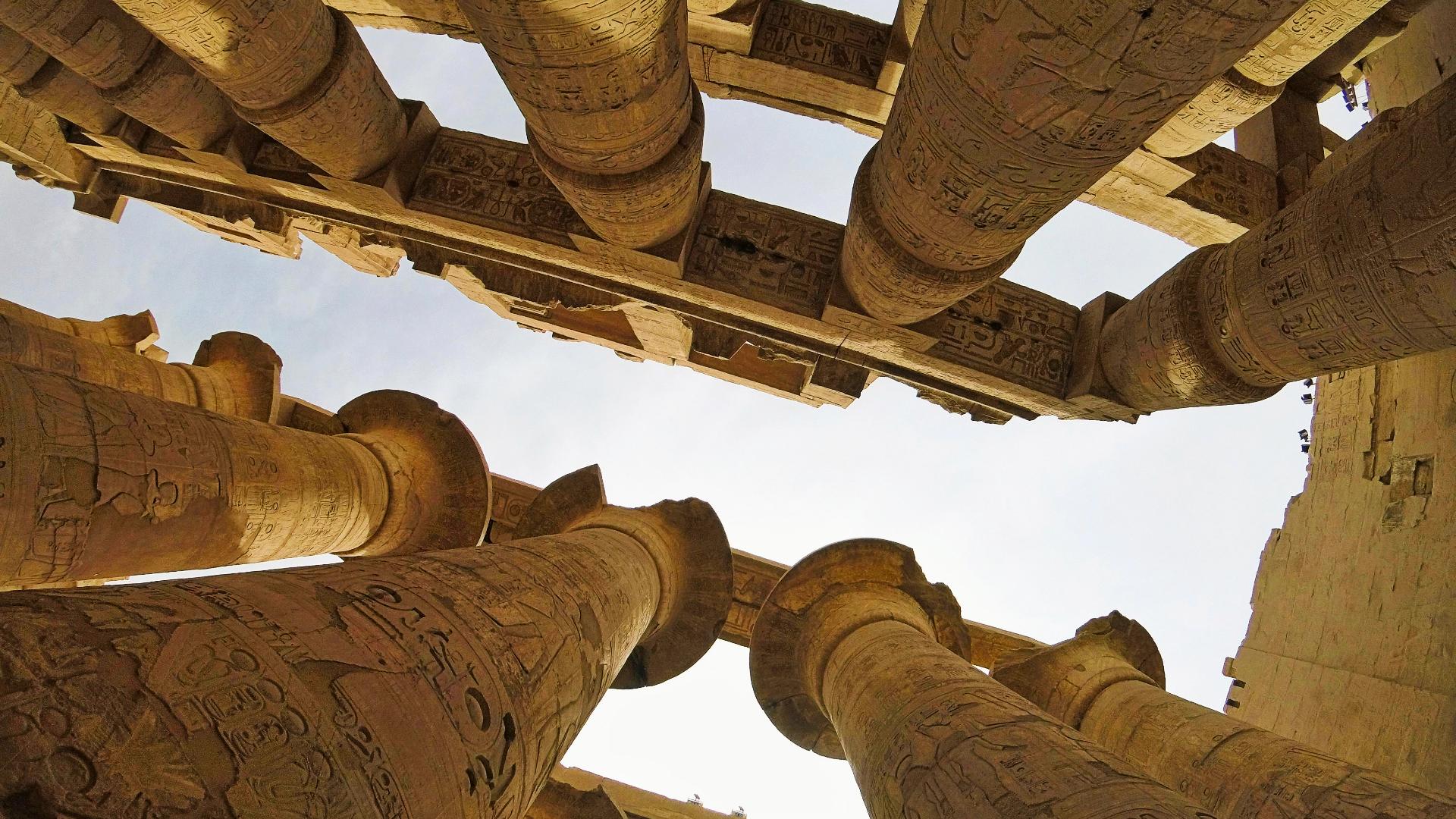 Vista de las columnas del Templo de Luxor