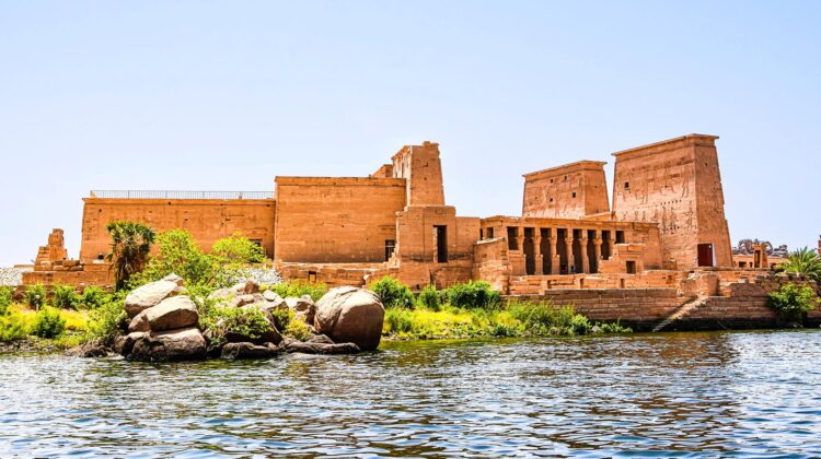 Luxor visto desde el río Nilo