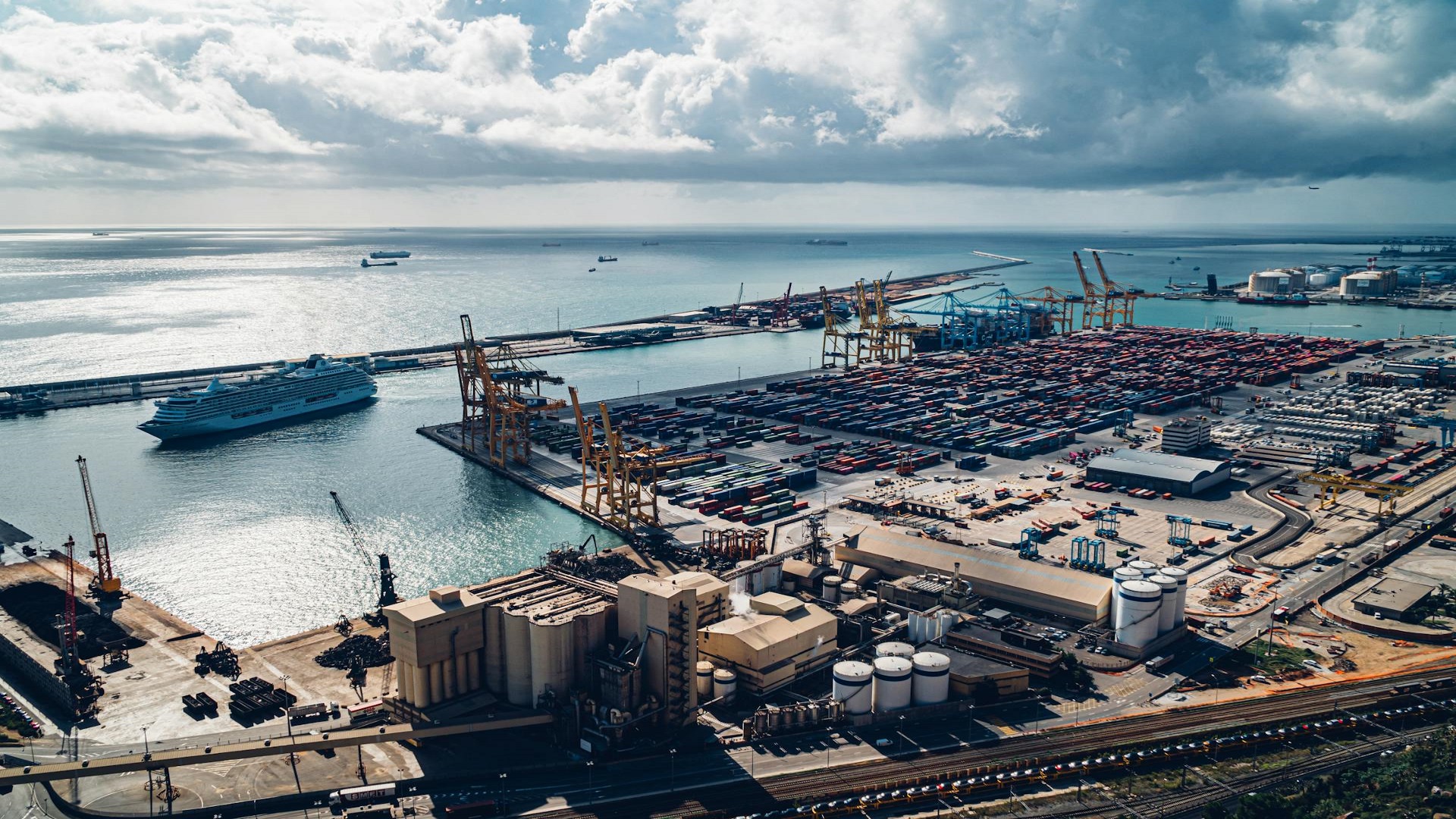 Vista aérea de la zona portuaria de Barcelona