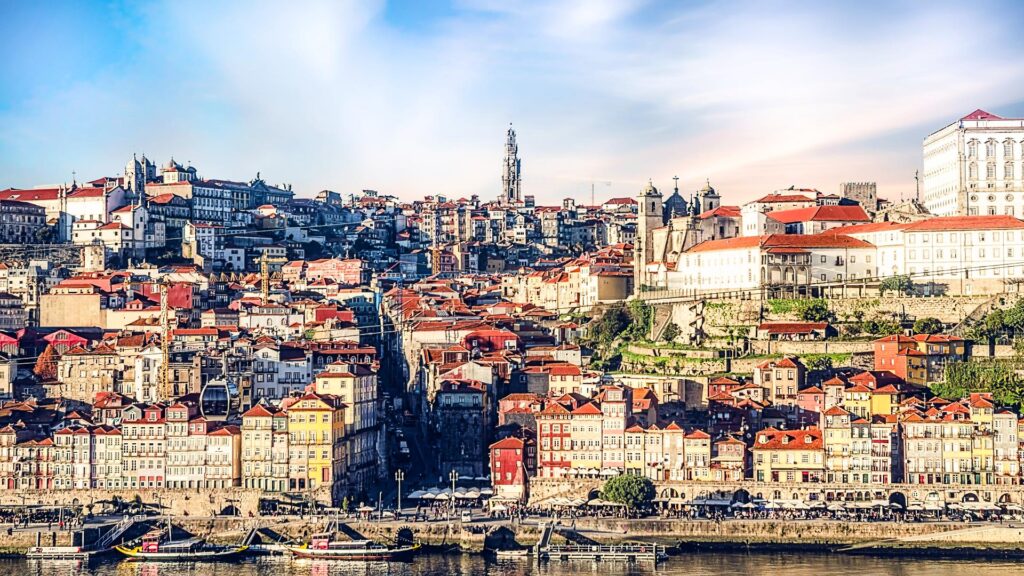 Torre de los Clérigos vista desde la Ribeira