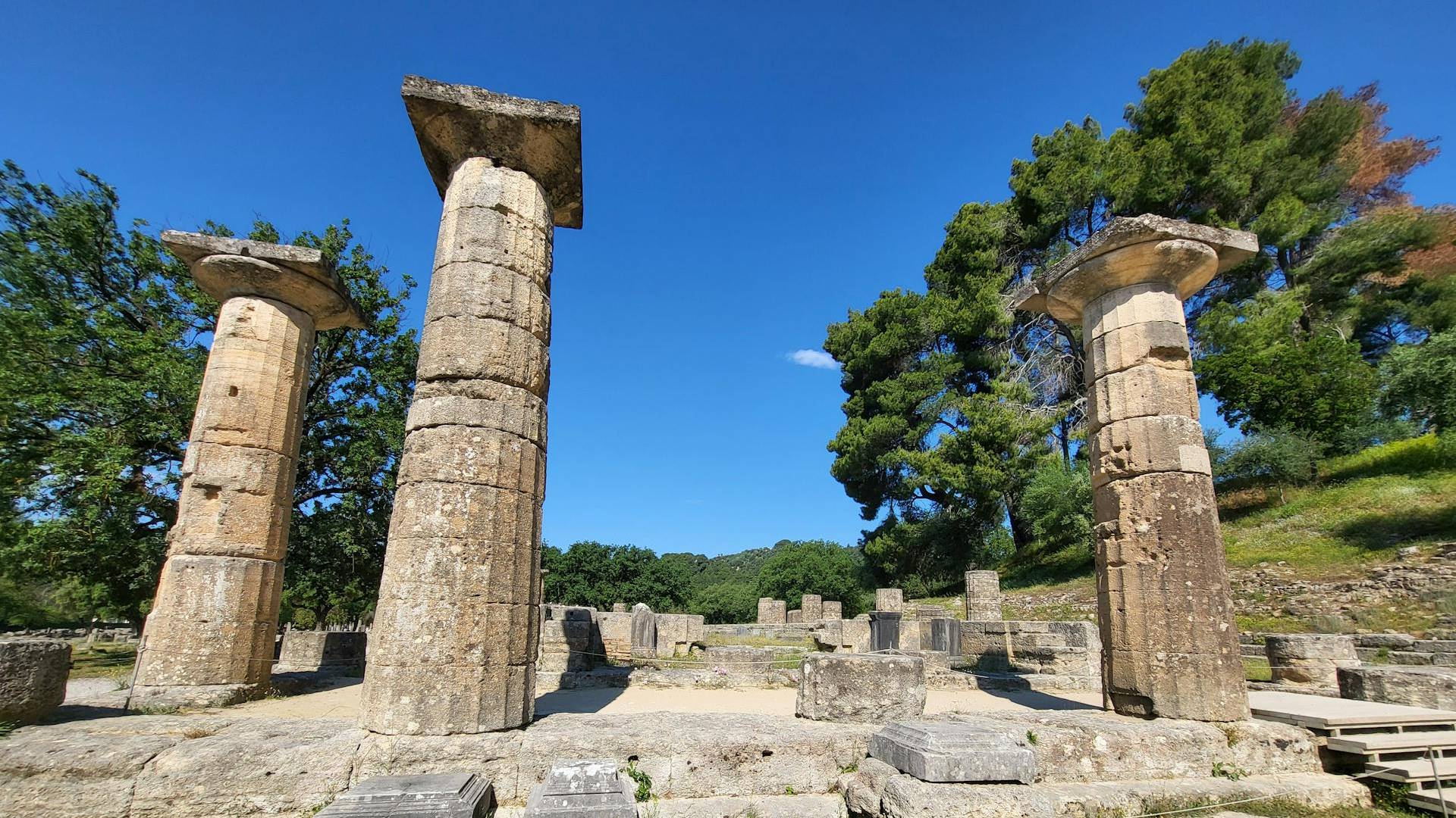 Ruinas del Santuario de Olimpia Ruinas del Santuario de Olimpia