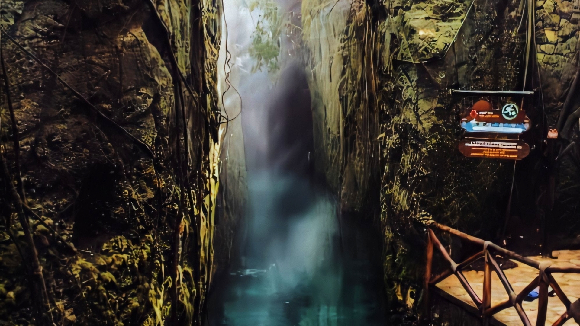 Entrada al desfiladero del río de Xcaret