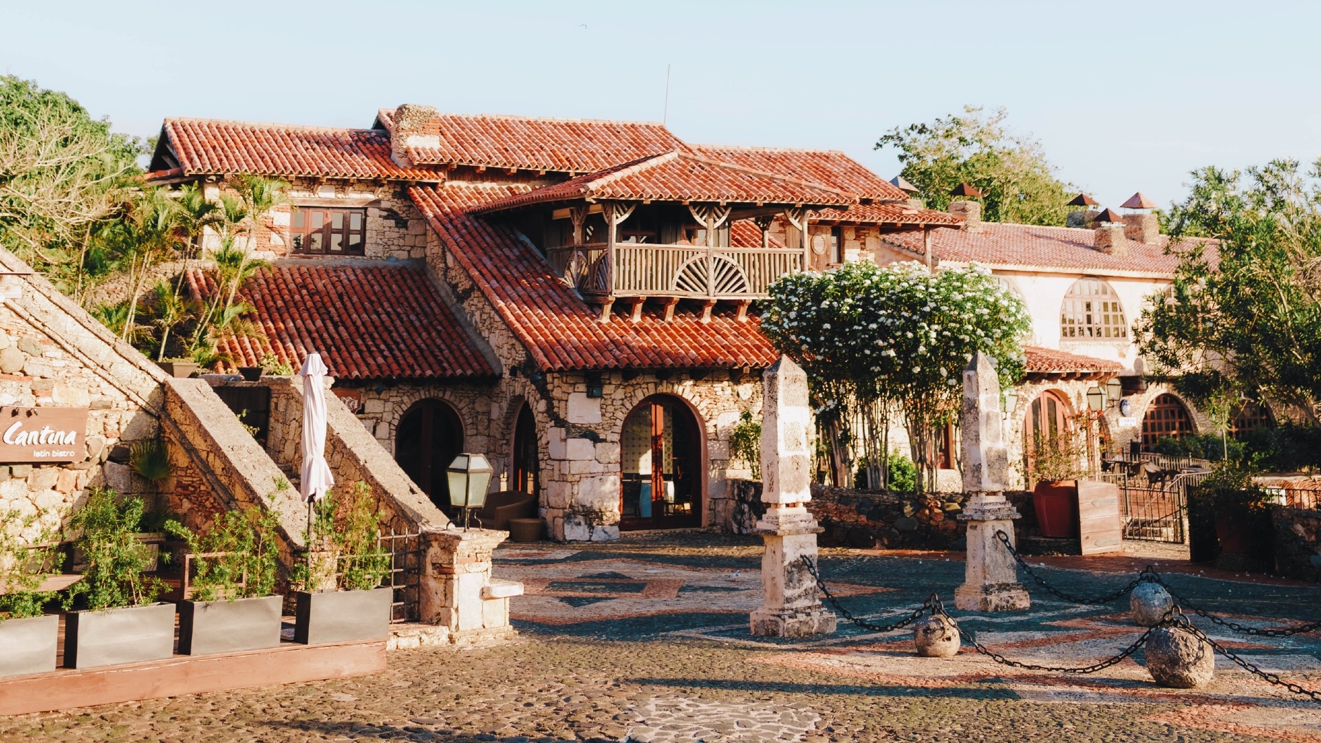 Plaza de Altos de Chavón