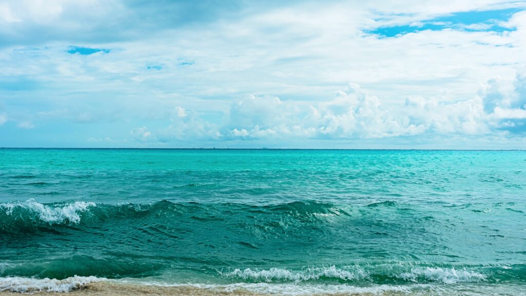 El mar Caribe desde Playa del Carmen
