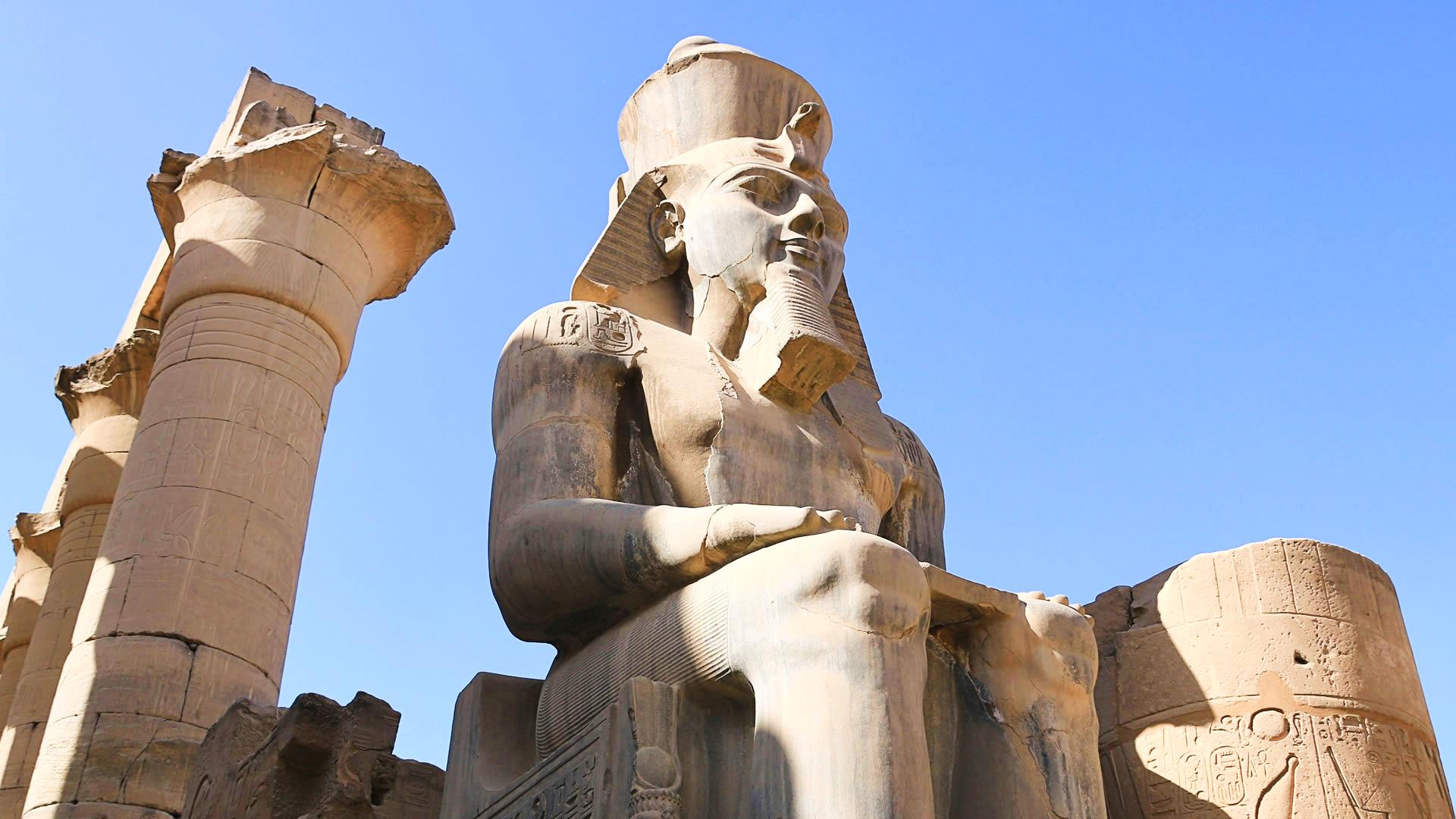 Estatua de Ramses II en el Templo de Luxor