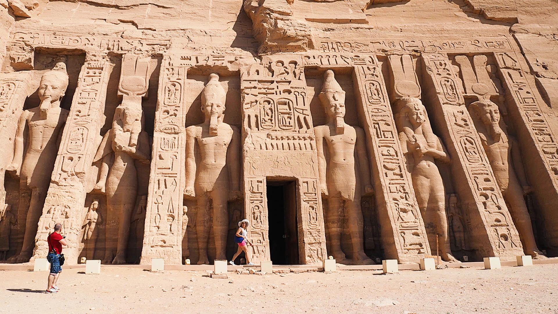 Templo de Nefertari en Abu Simbel Templo de Nefertari en Abu Simbel