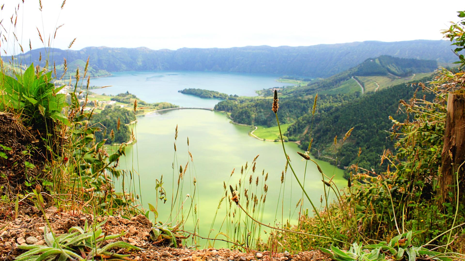 Lago de las Siete Ciudades visto desde el Mirador Vista do Rei Lago de las Siete Ciudades visto desde el Mirador Vista do Rei