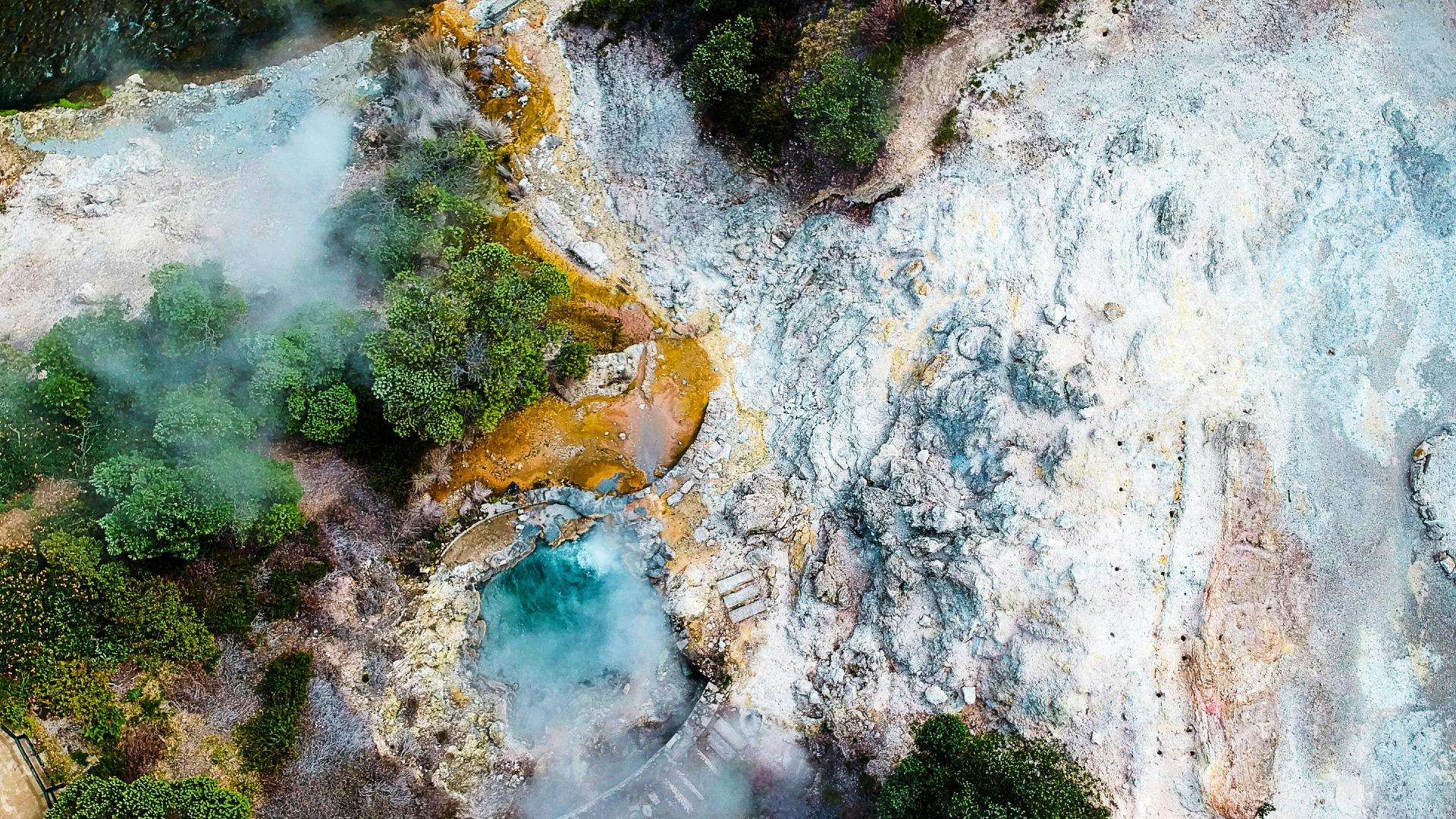 Pozas termales naturales en el Valle de Furnas