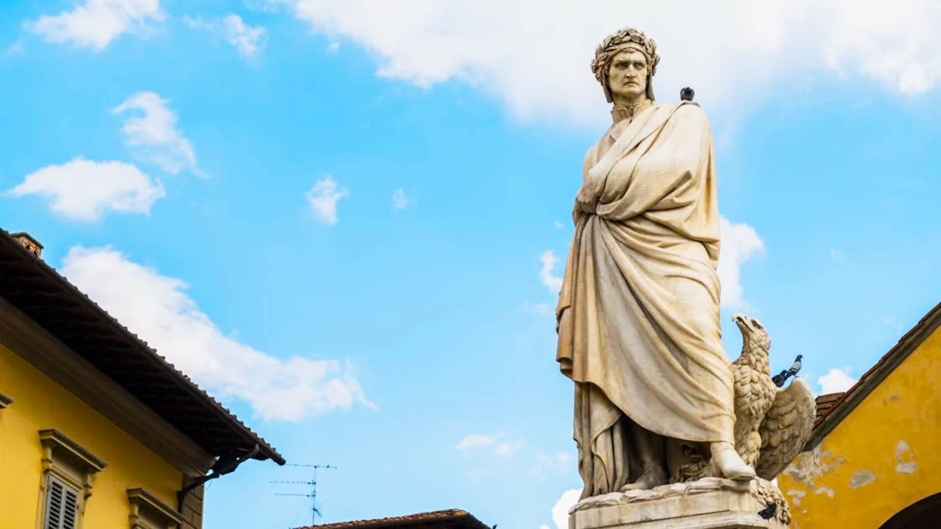 Estatua de Dante fuera de Santa Croce