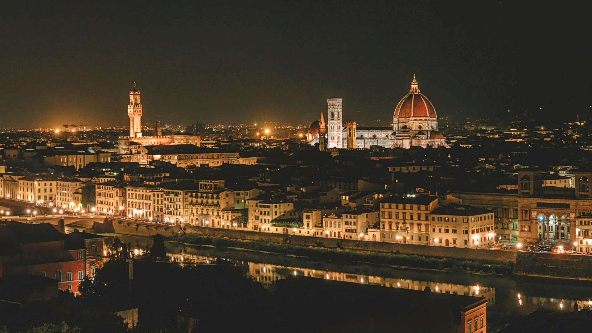 Noche sobre Florencia desde el Mirador Piazzale Michelangelo