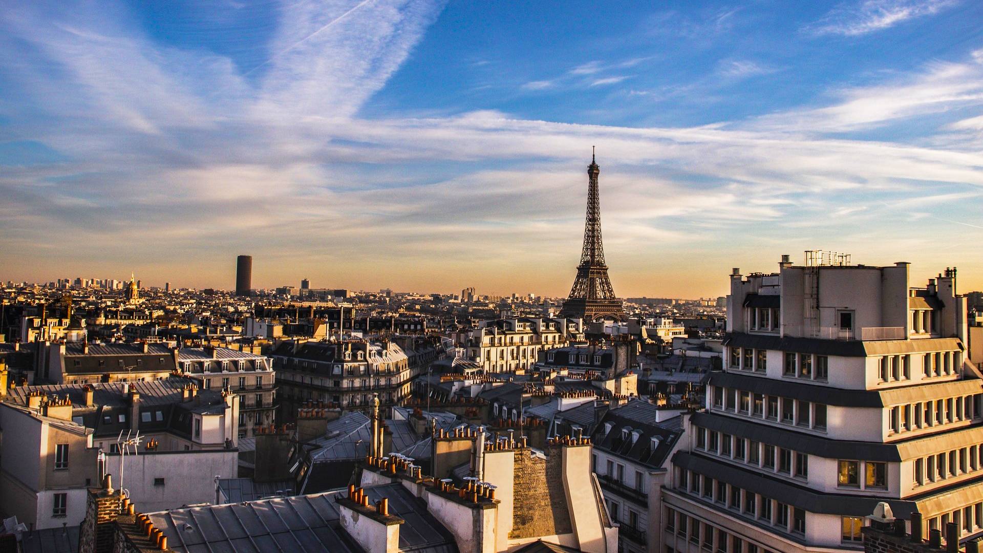 La ciudad de París con la Torre Eiffel