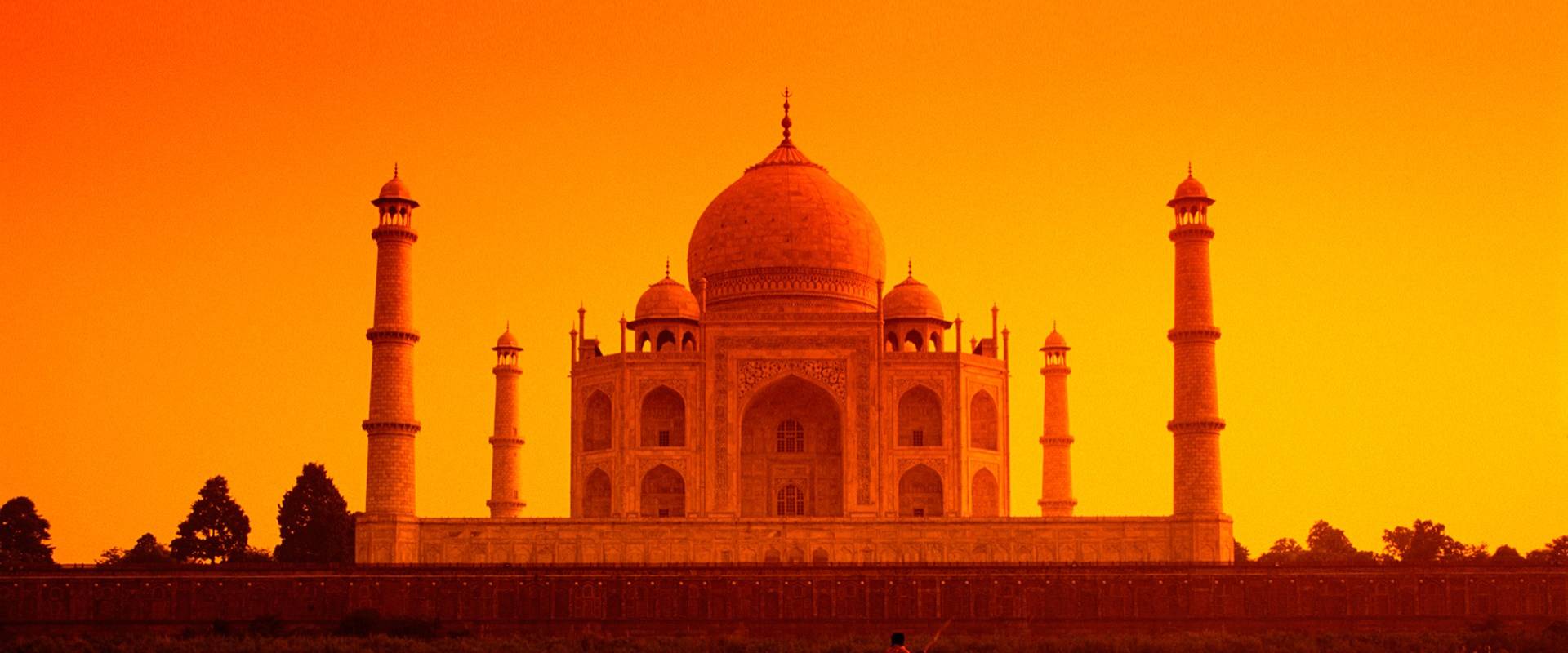 Taj Mahal al amanecer