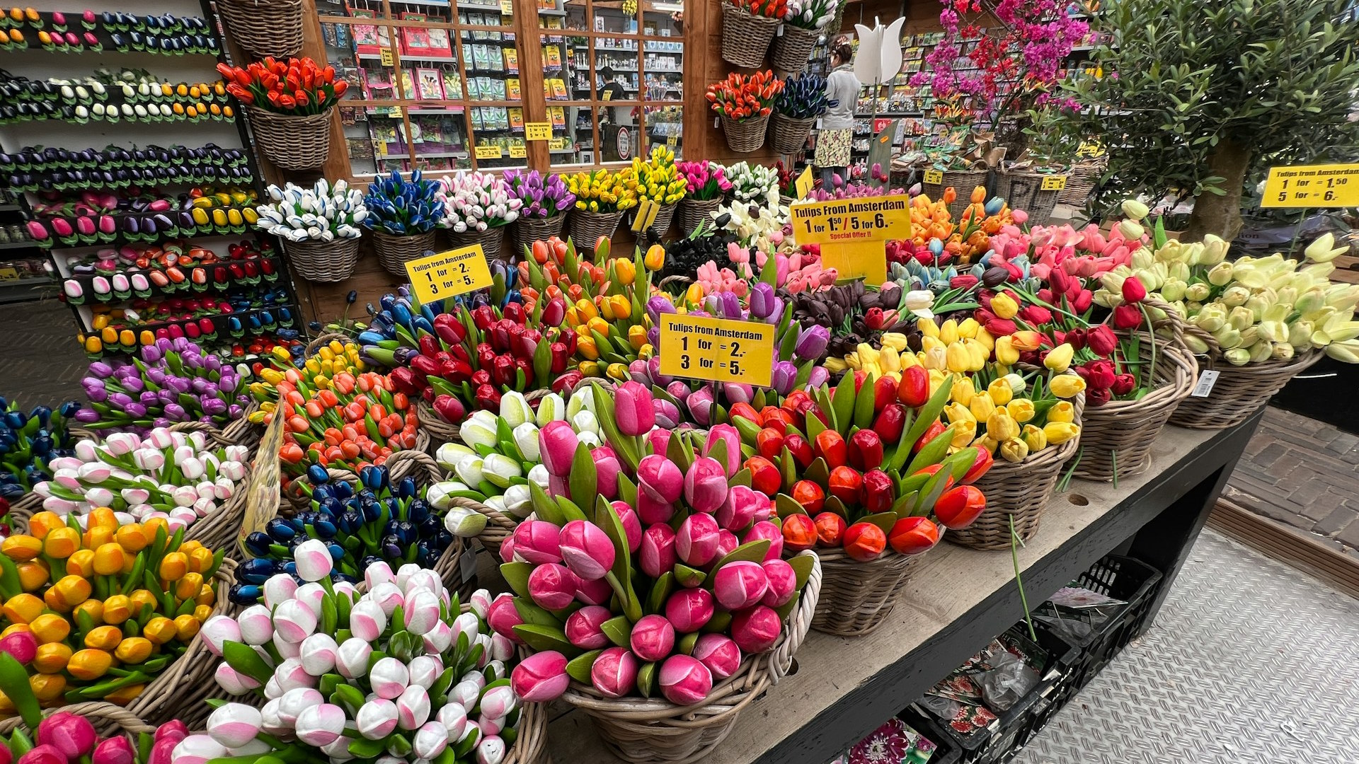 Puesto de venta de flores Puesto de venta de flores