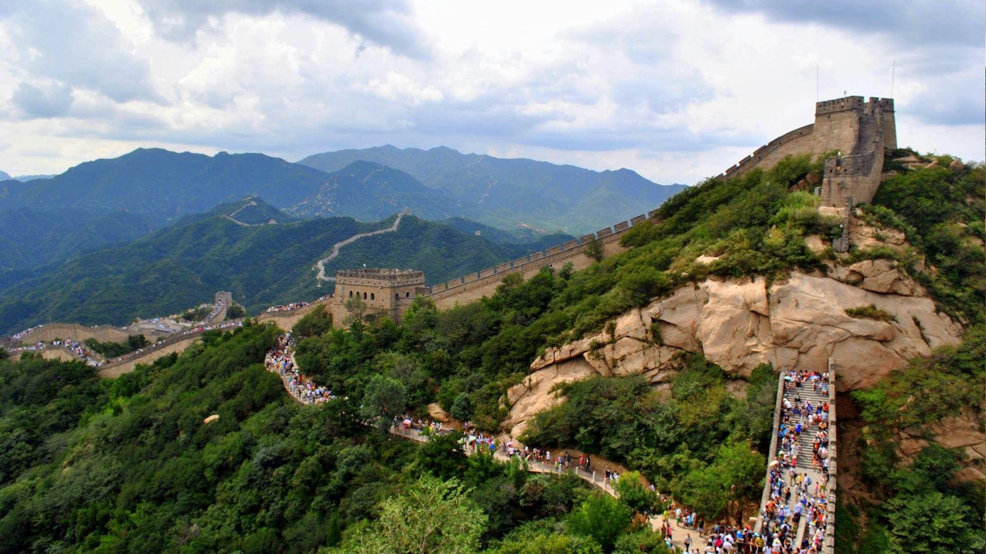 Vistas del tramo Badaling de la Gran Muralla China Vistas del tramo Badaling de la Gran Muralla China