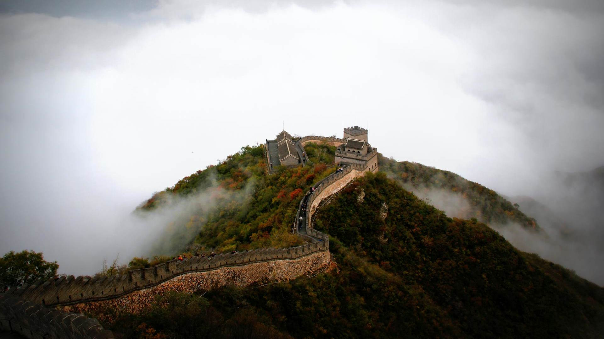 La Gran Muralla China entre nubes