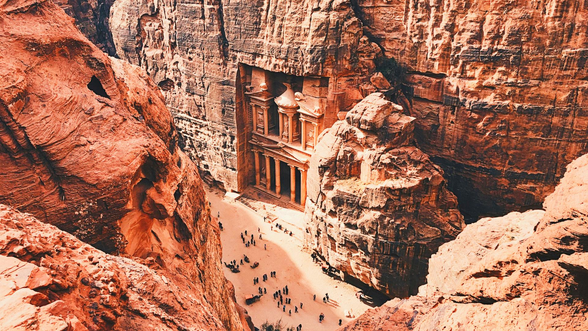 El Tesoro de Petra visto desde las alturas