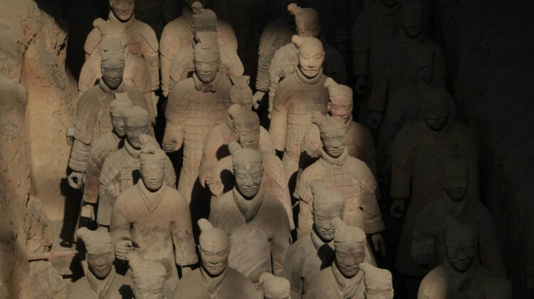 Siluetas de los soldados de Terracota de Xi'an