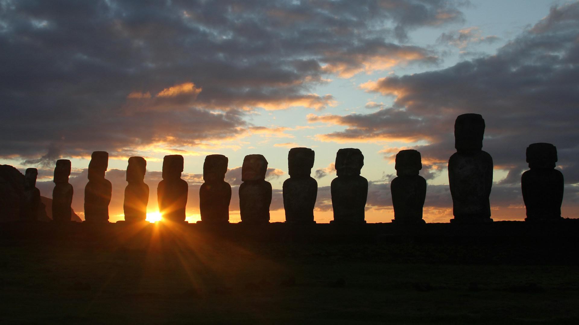 Atardecer en la Isla de Pascua