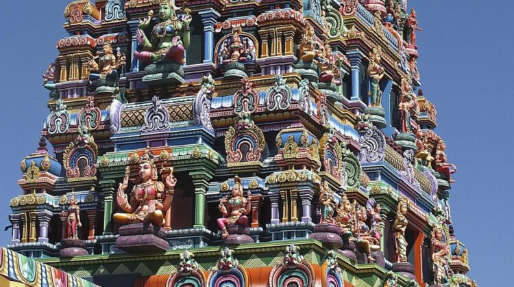 Trozo de los gopurams del Sri Meenakshi